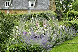 Jardin du Manoir dÃ¢â¬â¢Eyrignac photo